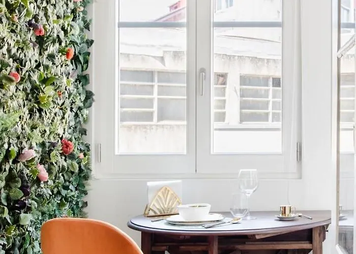 Get A Golden And Flower Flat Oporto