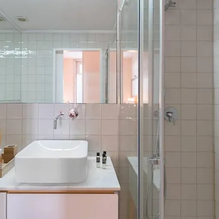 Get A Golden And Flower Flat