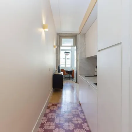 Get A Golden And Flower Flat