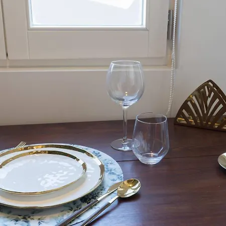 Apartman Get A Golden And Flower Flat *