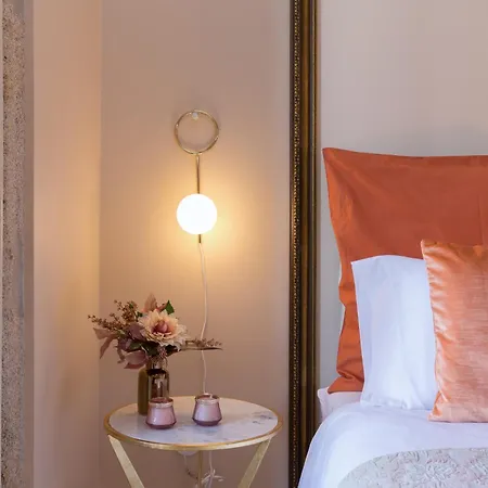 Apartman Get A Golden And Flower Flat *