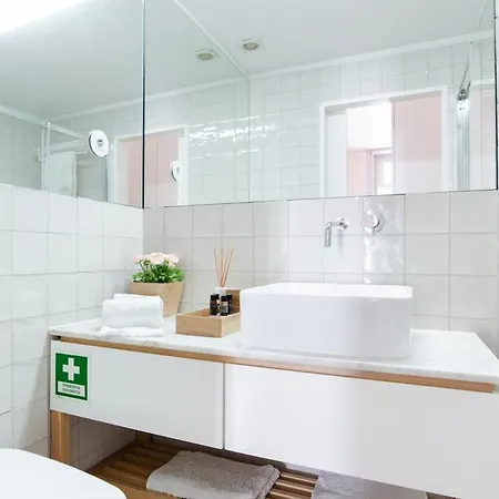 Get A Golden And Flower Flat Appartement