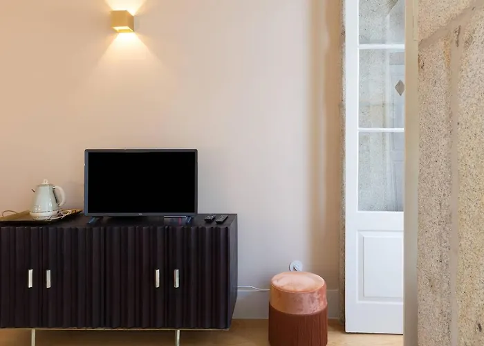 Apartman Get A Golden And Flower Flat