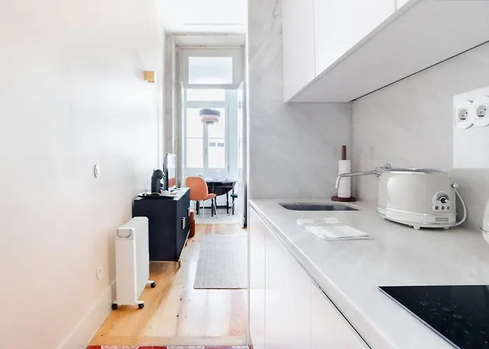 Get A Golden And Flower Flat