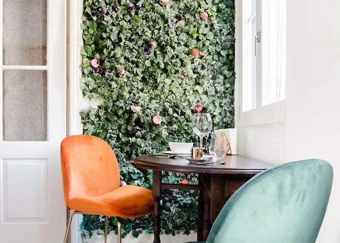 Get A Golden And Flower Flat Apartment Porto