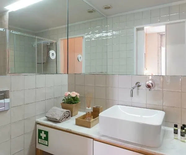 Get A Golden And Flower Flat Porto