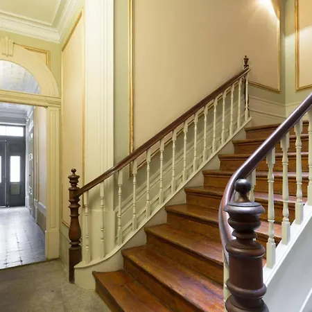 Get A Golden And Flower Flat ポルト