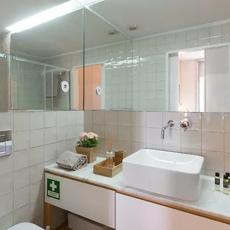 Get A Golden And Flower Flat ポルト